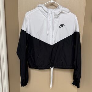 Nike White and Black Hooded Windbreaker with pockets size medium good condition